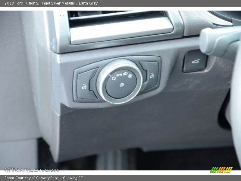 Ingot Silver Metallic / Earth Gray 2013 Ford Fusion S