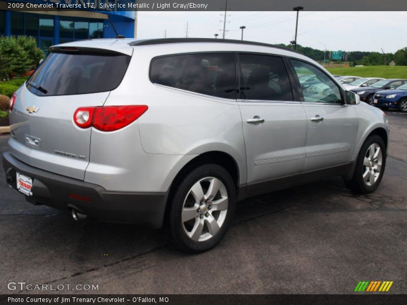Silver Ice Metallic / Light Gray/Ebony 2009 Chevrolet Traverse LTZ