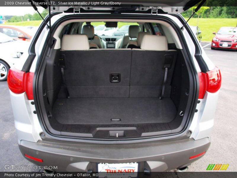 Silver Ice Metallic / Light Gray/Ebony 2009 Chevrolet Traverse LTZ