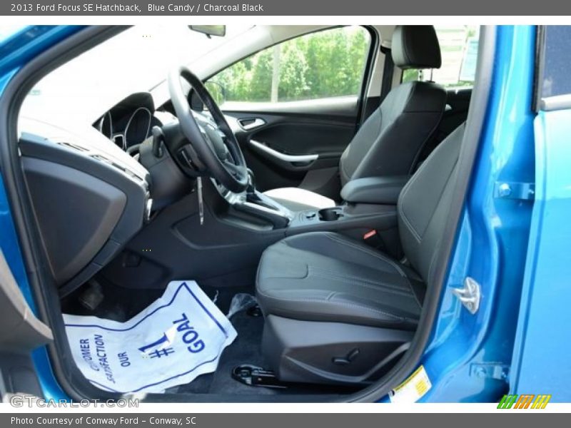 Blue Candy / Charcoal Black 2013 Ford Focus SE Hatchback