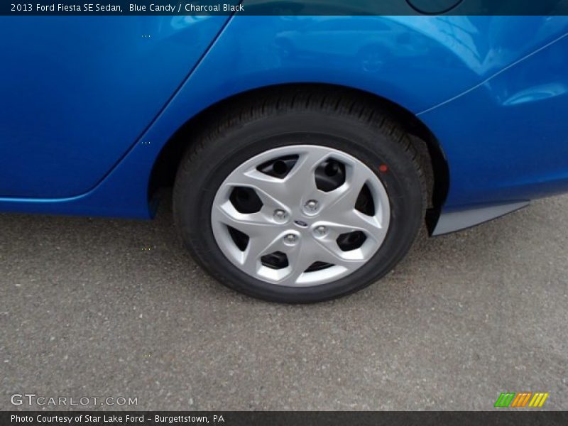 Blue Candy / Charcoal Black 2013 Ford Fiesta SE Sedan