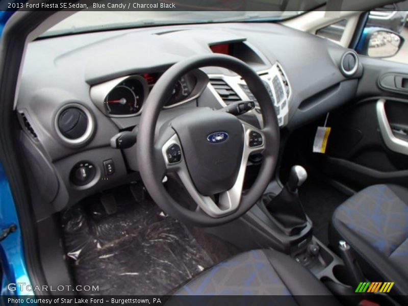 Blue Candy / Charcoal Black 2013 Ford Fiesta SE Sedan