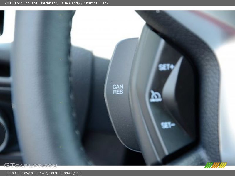 Blue Candy / Charcoal Black 2013 Ford Focus SE Hatchback