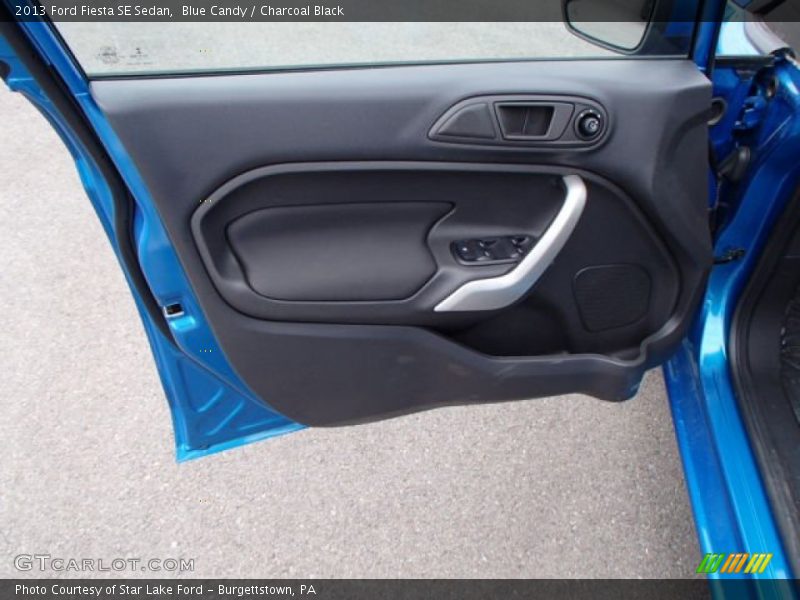 Blue Candy / Charcoal Black 2013 Ford Fiesta SE Sedan