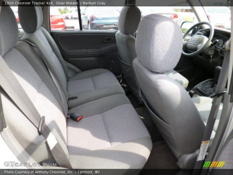 Silver Metallic / Medium Gray 1999 Chevrolet Tracker 4x4