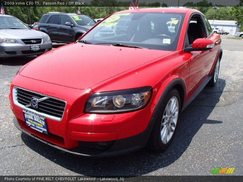 Passion Red / Off Black 2009 Volvo C30 T5