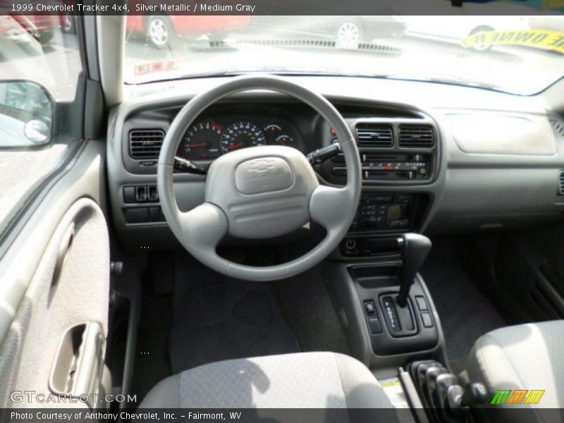 Silver Metallic / Medium Gray 1999 Chevrolet Tracker 4x4