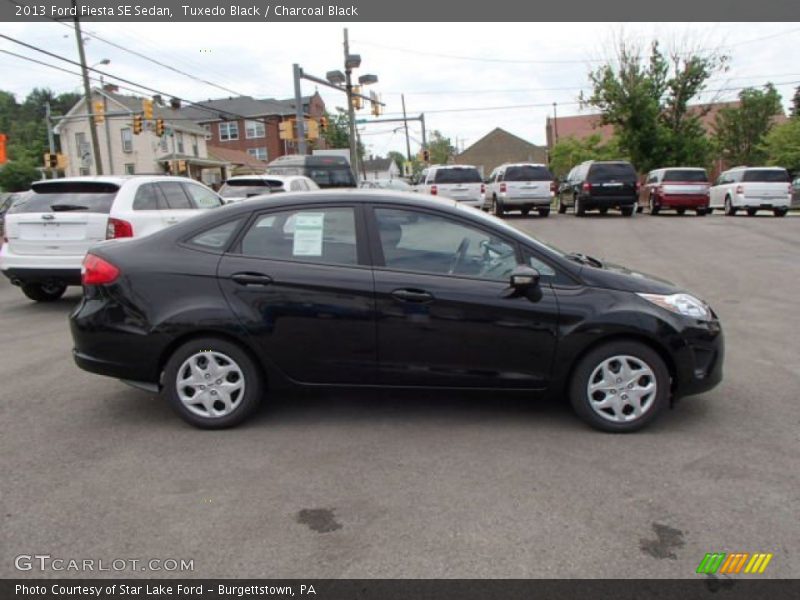 Tuxedo Black / Charcoal Black 2013 Ford Fiesta SE Sedan