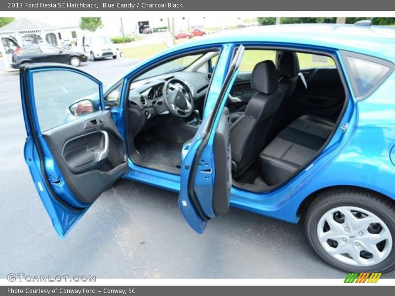 Blue Candy / Charcoal Black 2013 Ford Fiesta SE Hatchback