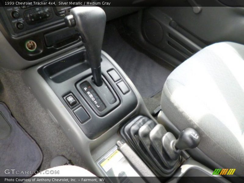 Silver Metallic / Medium Gray 1999 Chevrolet Tracker 4x4