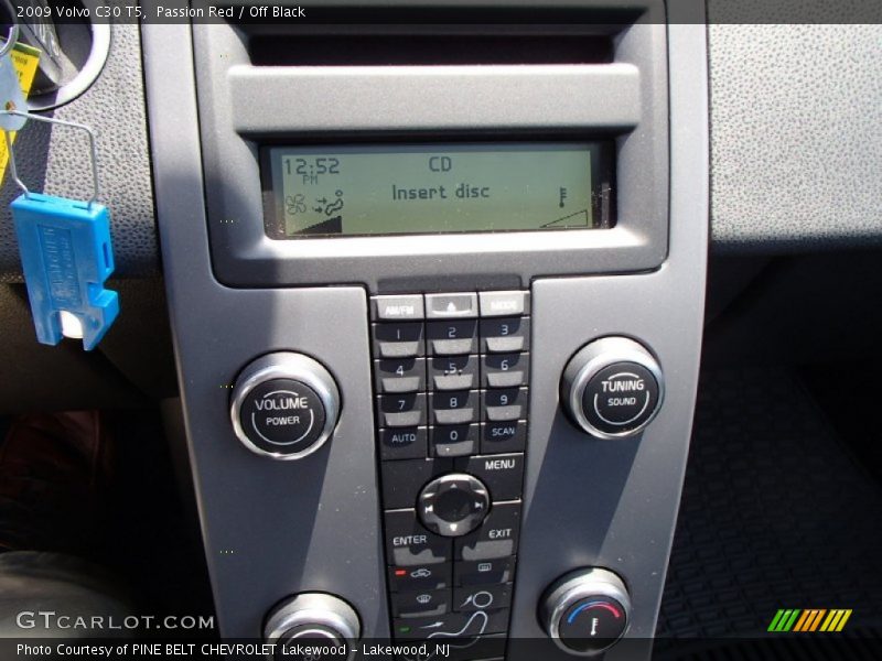 Passion Red / Off Black 2009 Volvo C30 T5
