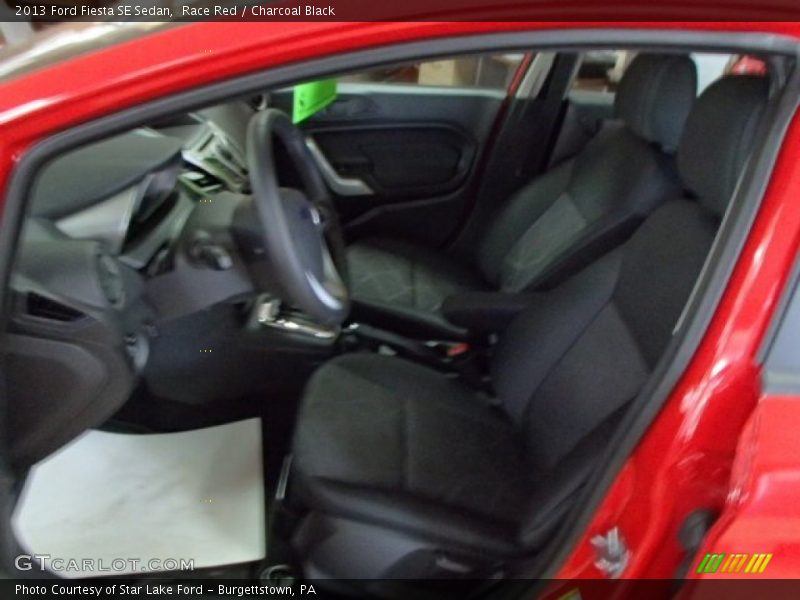 Race Red / Charcoal Black 2013 Ford Fiesta SE Sedan