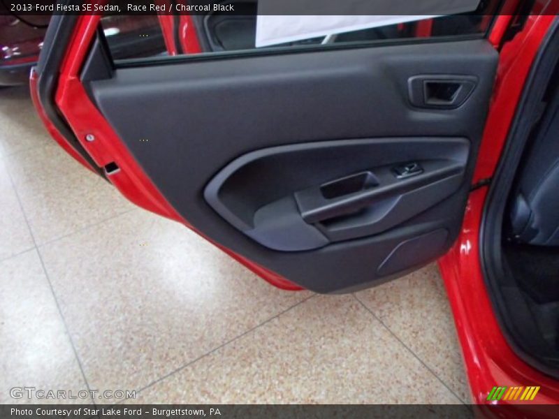 Race Red / Charcoal Black 2013 Ford Fiesta SE Sedan