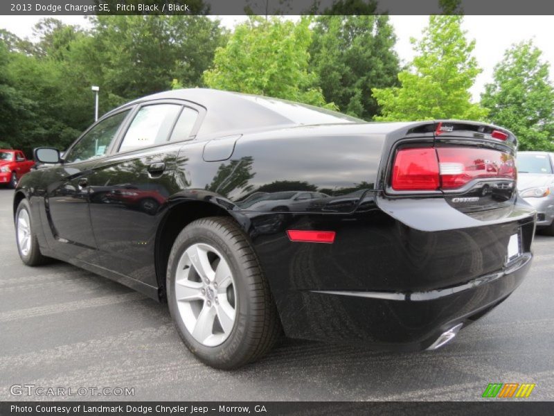 Pitch Black / Black 2013 Dodge Charger SE