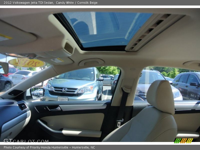 Candy White / Cornsilk Beige 2012 Volkswagen Jetta TDI Sedan