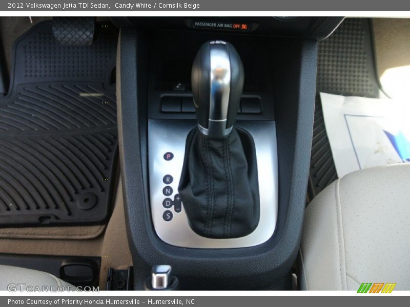 Candy White / Cornsilk Beige 2012 Volkswagen Jetta TDI Sedan