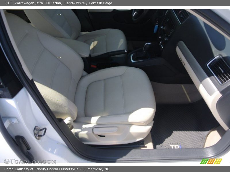 Candy White / Cornsilk Beige 2012 Volkswagen Jetta TDI Sedan