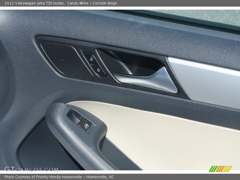 Candy White / Cornsilk Beige 2012 Volkswagen Jetta TDI Sedan