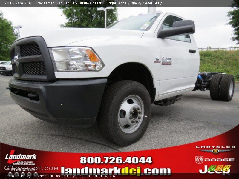 Bright White / Black/Diesel Gray 2013 Ram 3500 Tradesman Regular Cab Dually Chassis