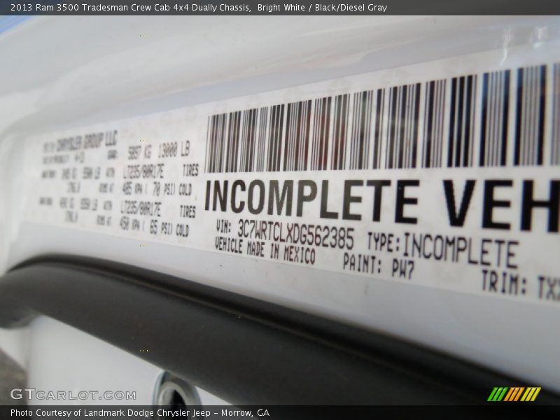 Bright White / Black/Diesel Gray 2013 Ram 3500 Tradesman Crew Cab 4x4 Dually Chassis