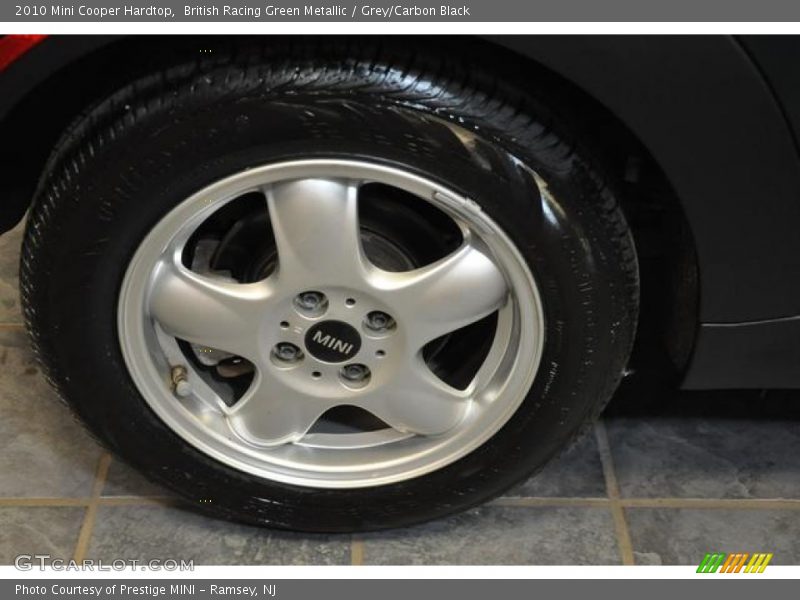 British Racing Green Metallic / Grey/Carbon Black 2010 Mini Cooper Hardtop