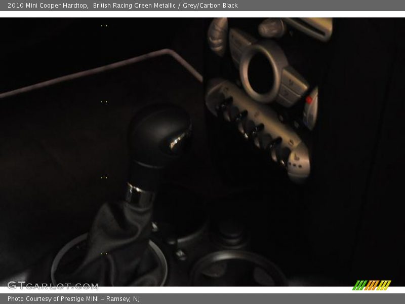 British Racing Green Metallic / Grey/Carbon Black 2010 Mini Cooper Hardtop