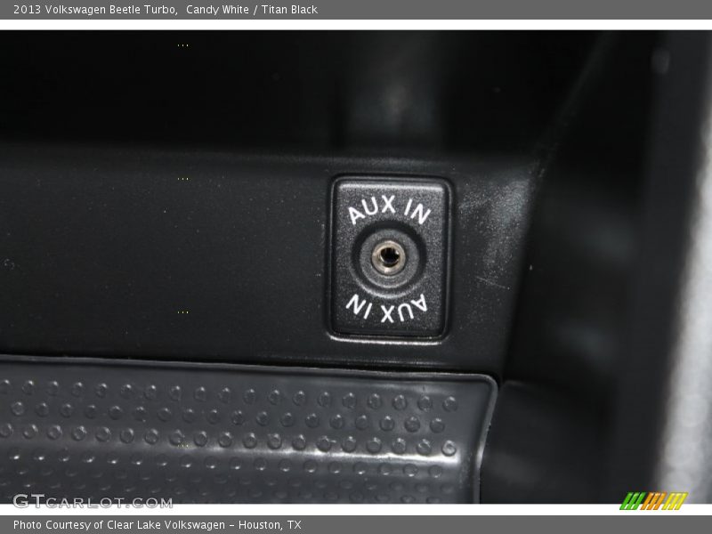 Candy White / Titan Black 2013 Volkswagen Beetle Turbo