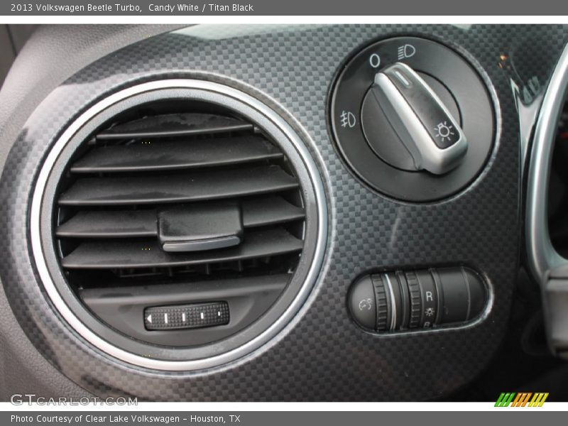Candy White / Titan Black 2013 Volkswagen Beetle Turbo