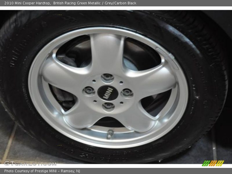 British Racing Green Metallic / Grey/Carbon Black 2010 Mini Cooper Hardtop