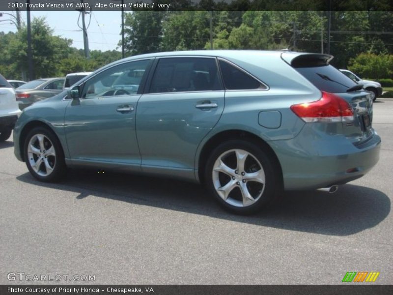 Aloe Green Metallic / Ivory 2010 Toyota Venza V6 AWD
