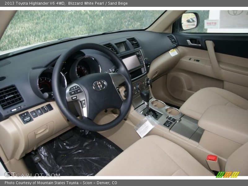 Blizzard White Pearl / Sand Beige 2013 Toyota Highlander V6 4WD