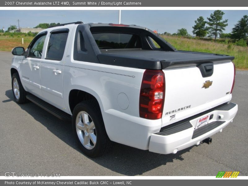 Summit White / Ebony/Light Cashmere 2007 Chevrolet Avalanche LTZ 4WD
