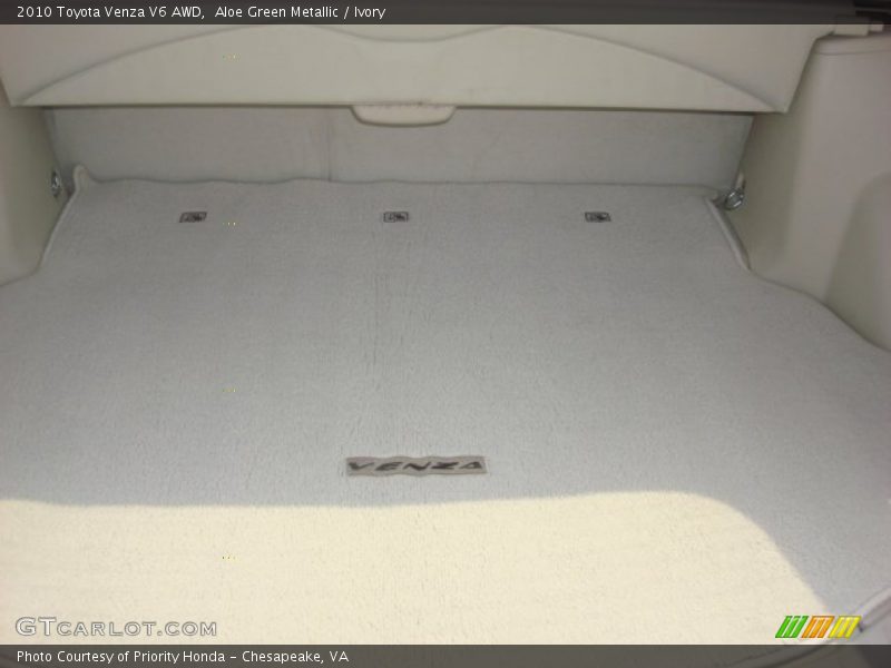 Aloe Green Metallic / Ivory 2010 Toyota Venza V6 AWD