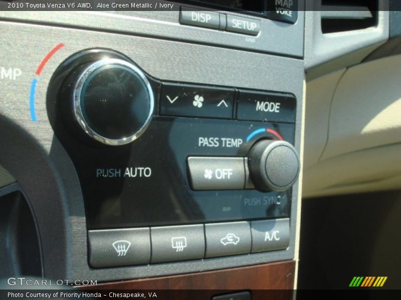 Aloe Green Metallic / Ivory 2010 Toyota Venza V6 AWD