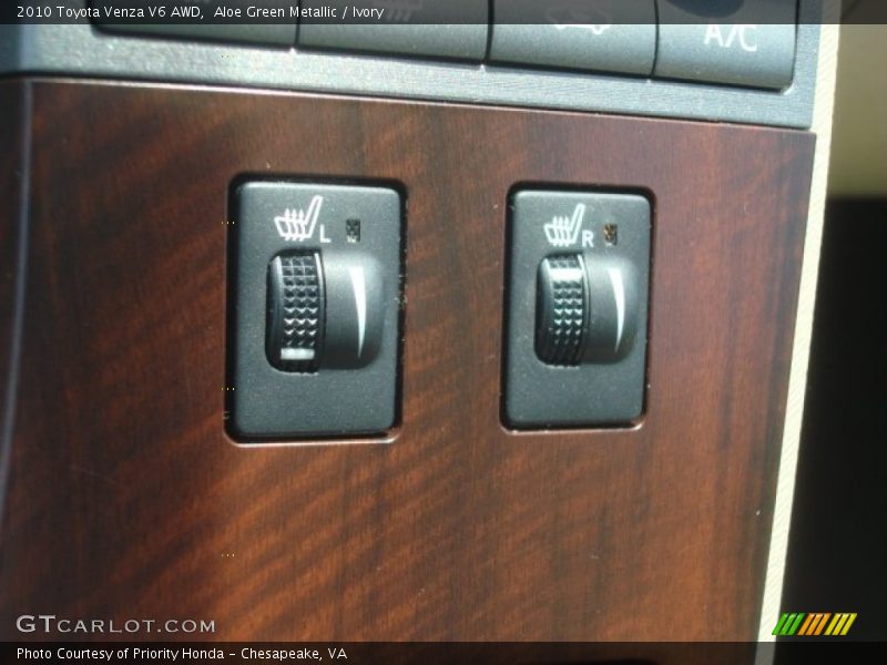 Aloe Green Metallic / Ivory 2010 Toyota Venza V6 AWD
