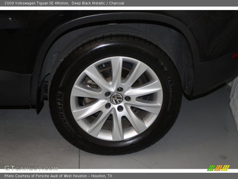 Deep Black Metallic / Charcoal 2009 Volkswagen Tiguan SE 4Motion