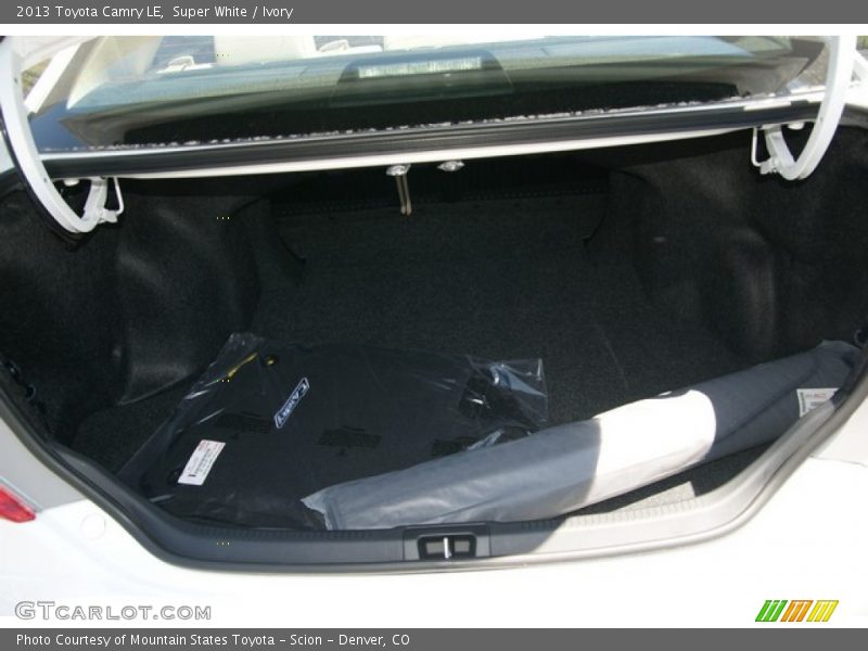 Super White / Ivory 2013 Toyota Camry LE
