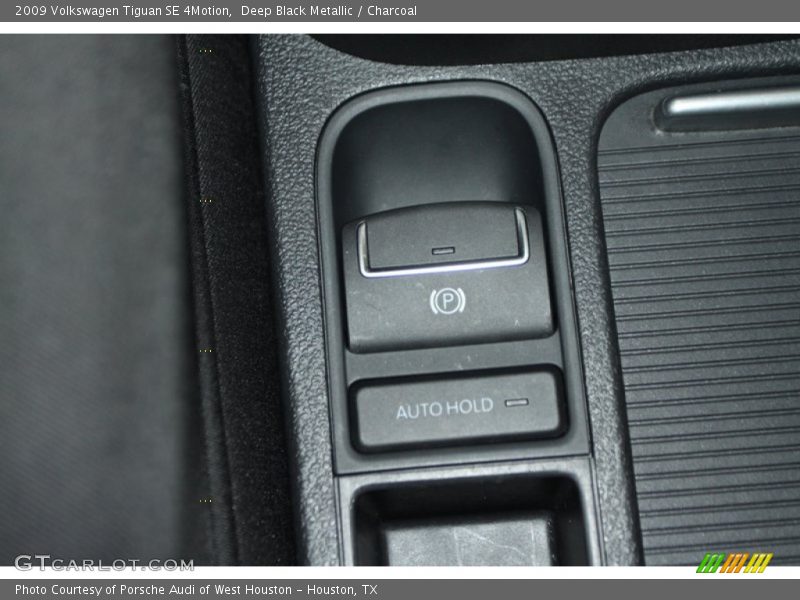 Deep Black Metallic / Charcoal 2009 Volkswagen Tiguan SE 4Motion