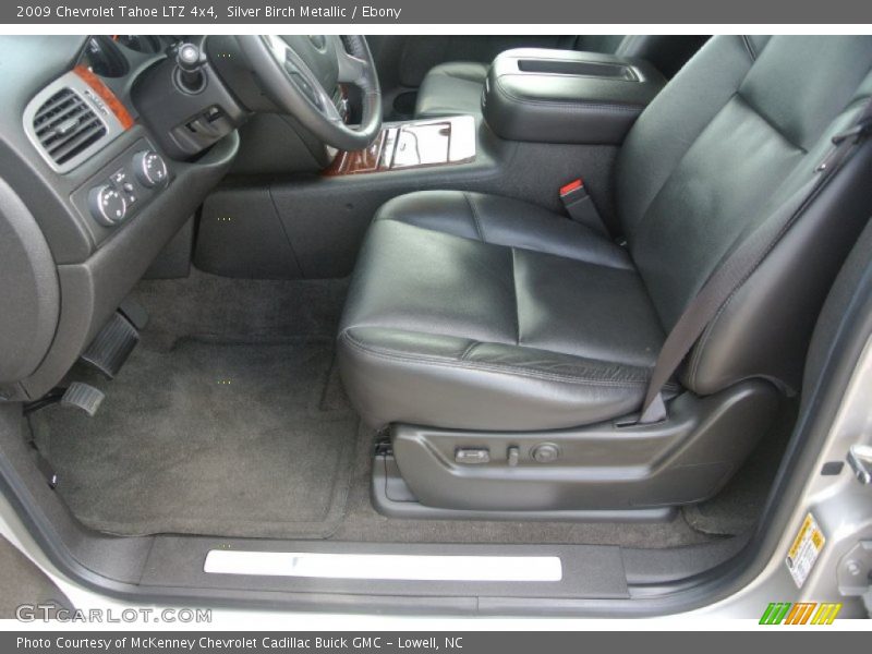 Silver Birch Metallic / Ebony 2009 Chevrolet Tahoe LTZ 4x4