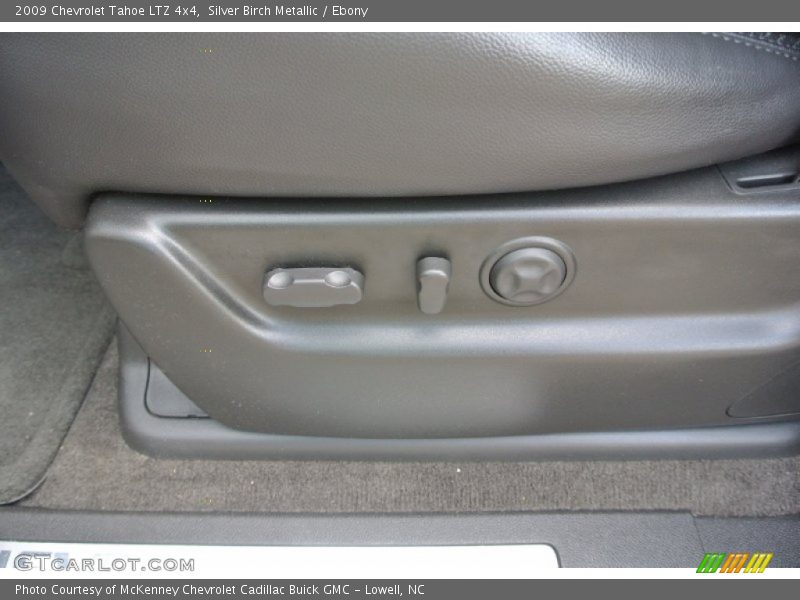 Silver Birch Metallic / Ebony 2009 Chevrolet Tahoe LTZ 4x4