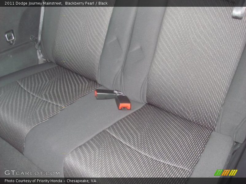 Blackberry Pearl / Black 2011 Dodge Journey Mainstreet