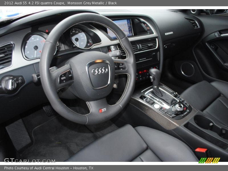Dashboard of 2012 S5 4.2 FSI quattro Coupe