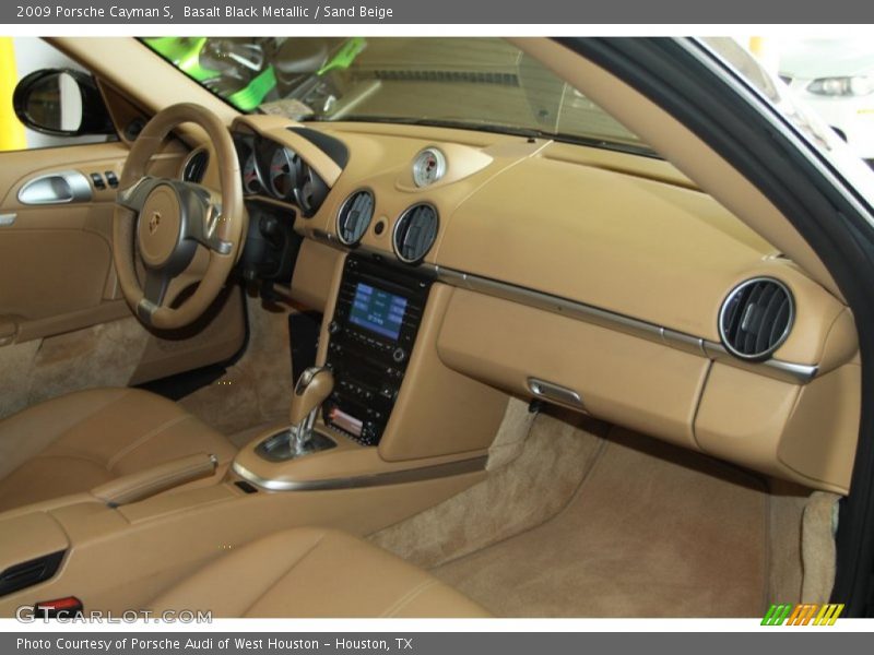 Dashboard of 2009 Cayman S