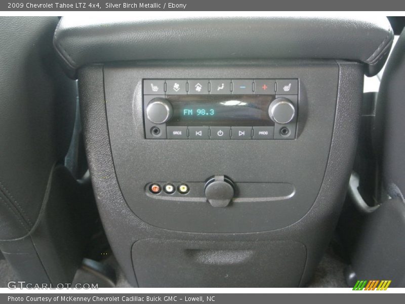 Silver Birch Metallic / Ebony 2009 Chevrolet Tahoe LTZ 4x4