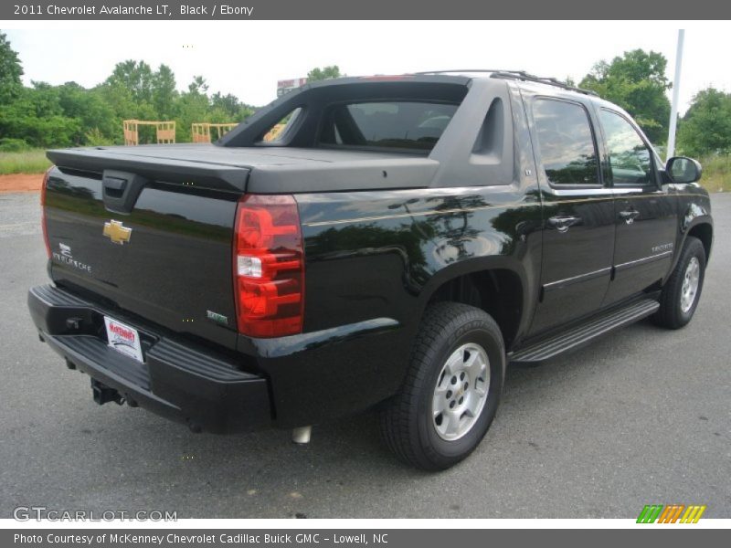 Black / Ebony 2011 Chevrolet Avalanche LT