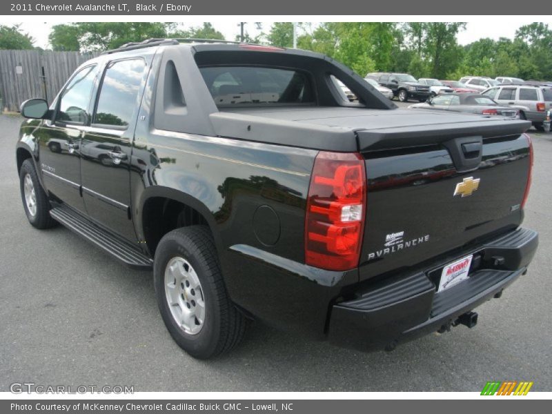 Black / Ebony 2011 Chevrolet Avalanche LT