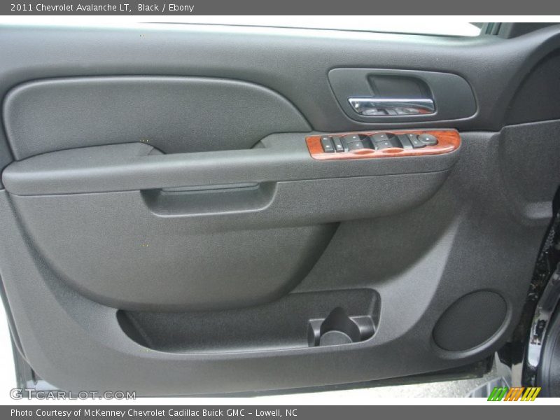 Black / Ebony 2011 Chevrolet Avalanche LT