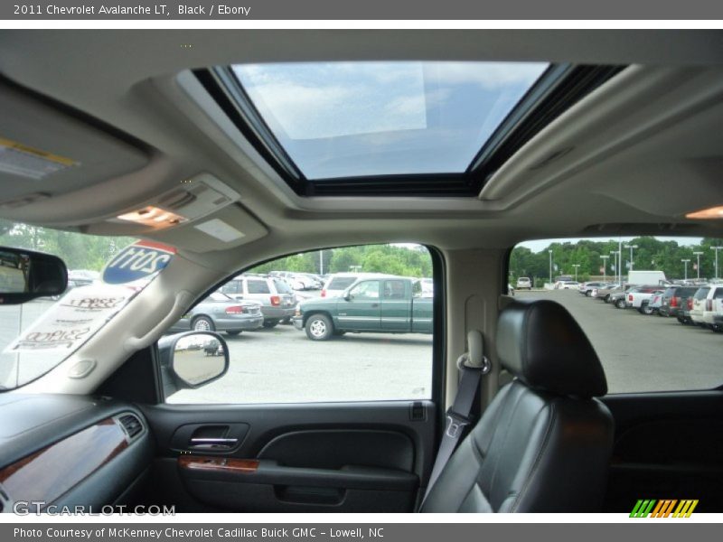 Black / Ebony 2011 Chevrolet Avalanche LT