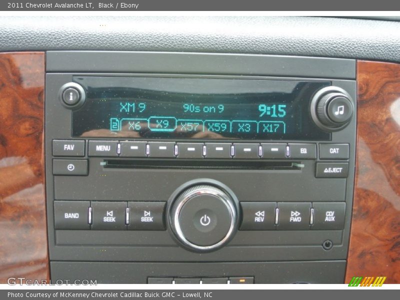 Black / Ebony 2011 Chevrolet Avalanche LT