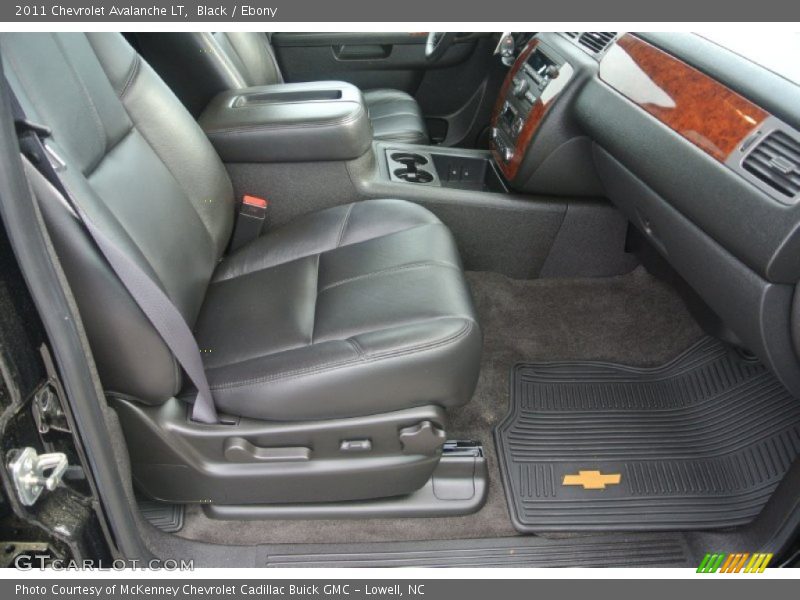 Black / Ebony 2011 Chevrolet Avalanche LT